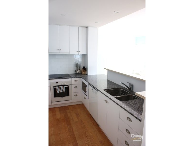 2/2 Bowsprit Way, Mandurah WA 6210