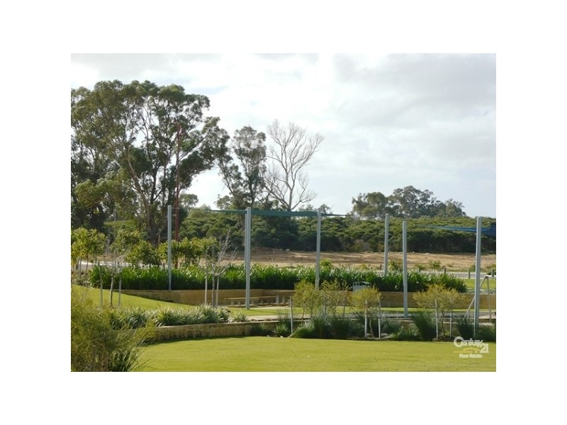 6 Bunker Retreat MEADOW SPRINGS, Mandurah WA 6210