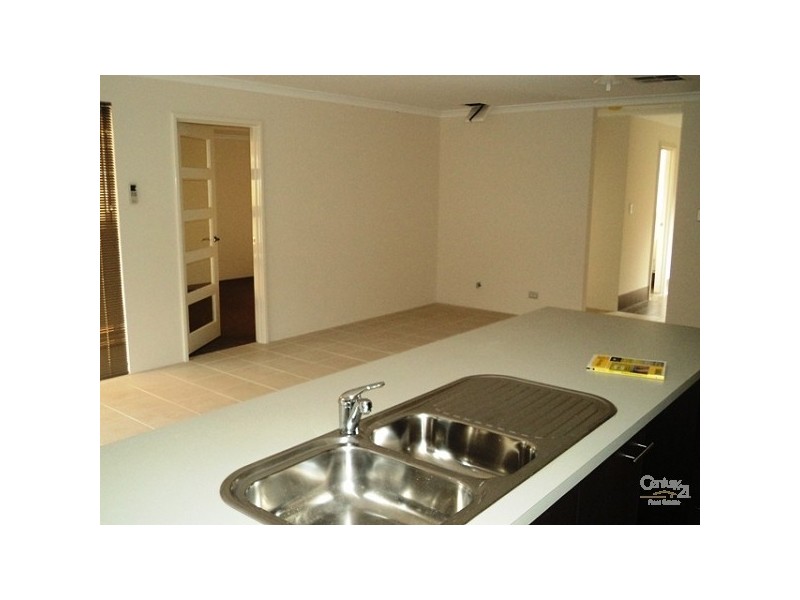 6 Bunker Retreat MEADOW SPRINGS, Mandurah WA 6210