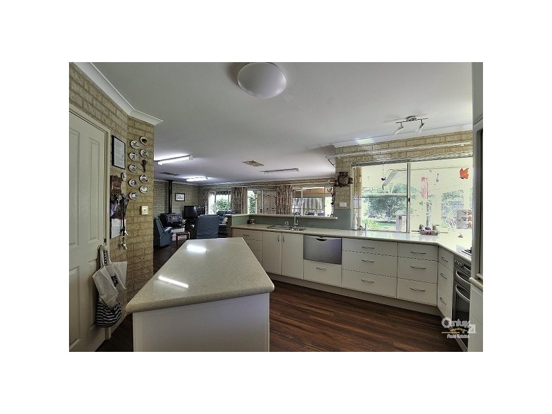 19 Forrest Street, Pinjarra WA 6208