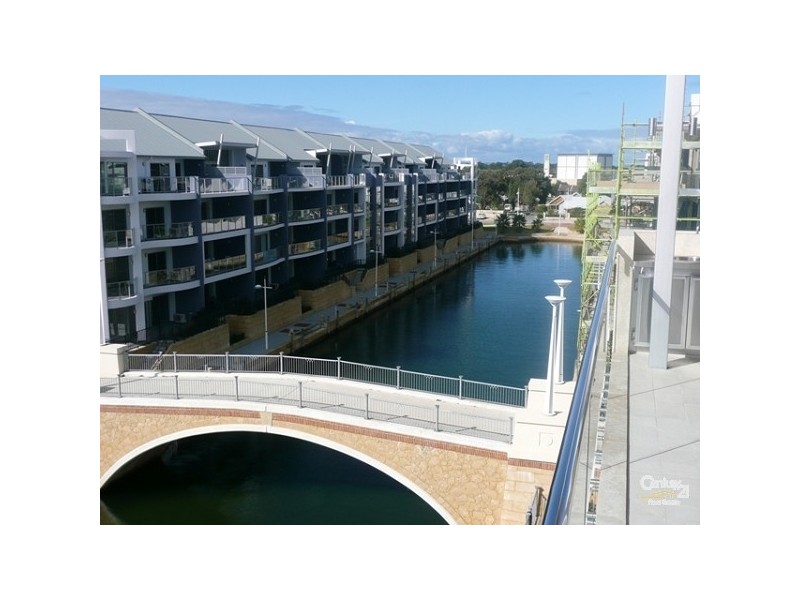 3/10 Cannaregio Square, Mandurah WA 6210