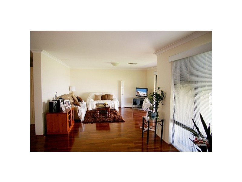 61 Bellavista Parade, Meadow Springs WA 6210