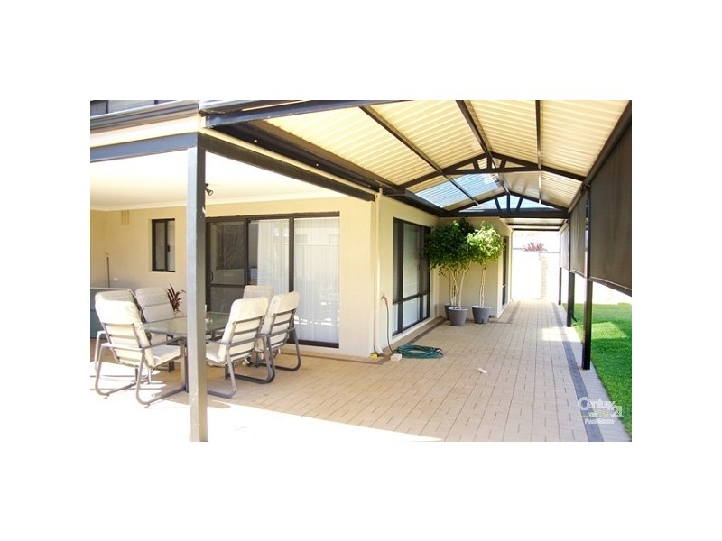 61 Bellavista Parade, Meadow Springs WA 6210