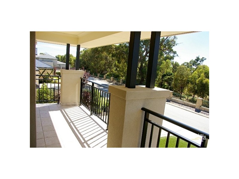 61 Bellavista Parade, Meadow Springs WA 6210