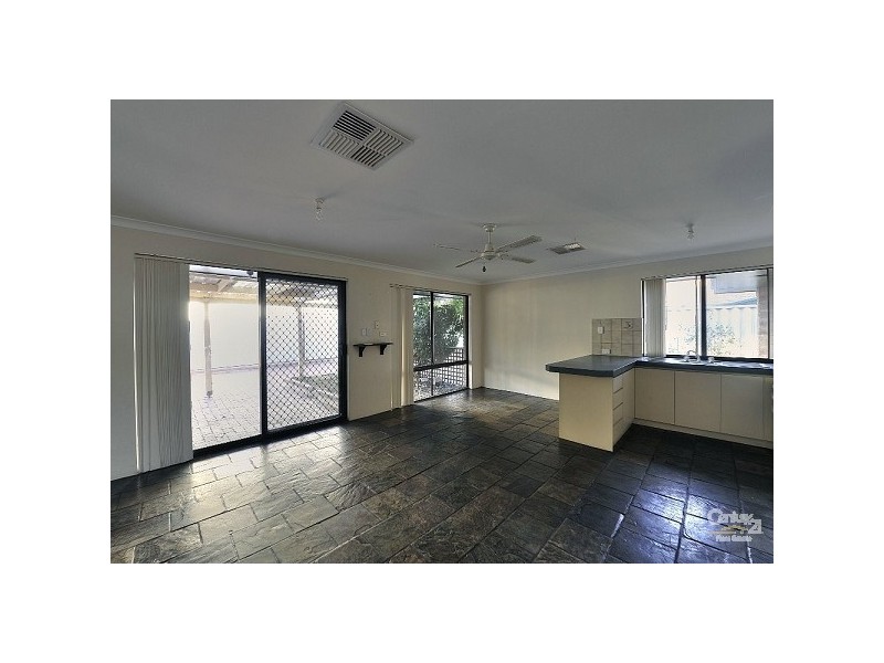 11 Maclaggan Turn, Coodanup WA 6210