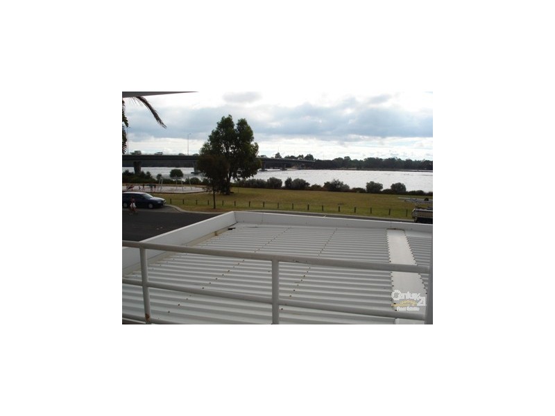61 Waterside Drive DUDLEY PARK, Mandurah WA 6210