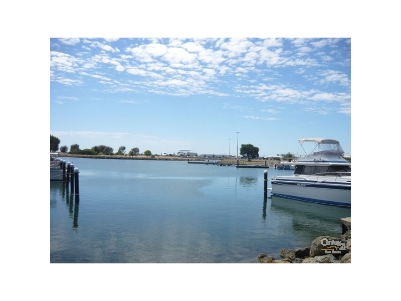 10 Wicklow Road, Halls Head WA 6210