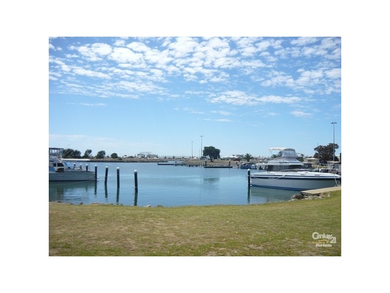 10 Wicklow Road, Halls Head WA 6210