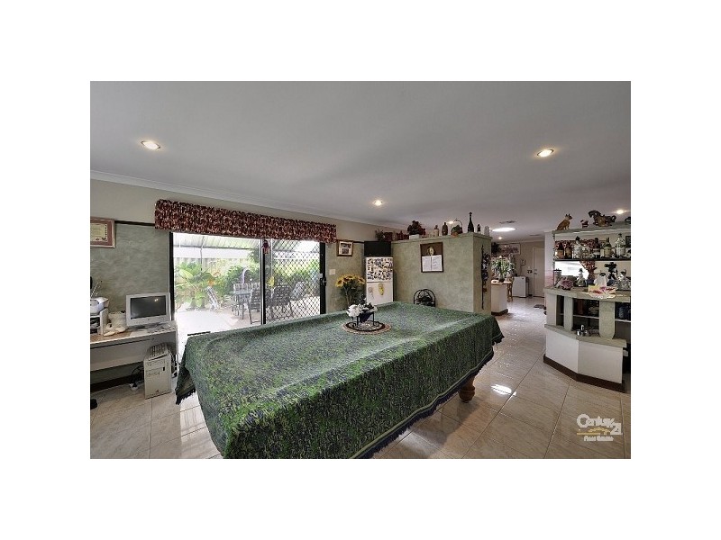 98 Leslie Street, Dudley Park WA 6210