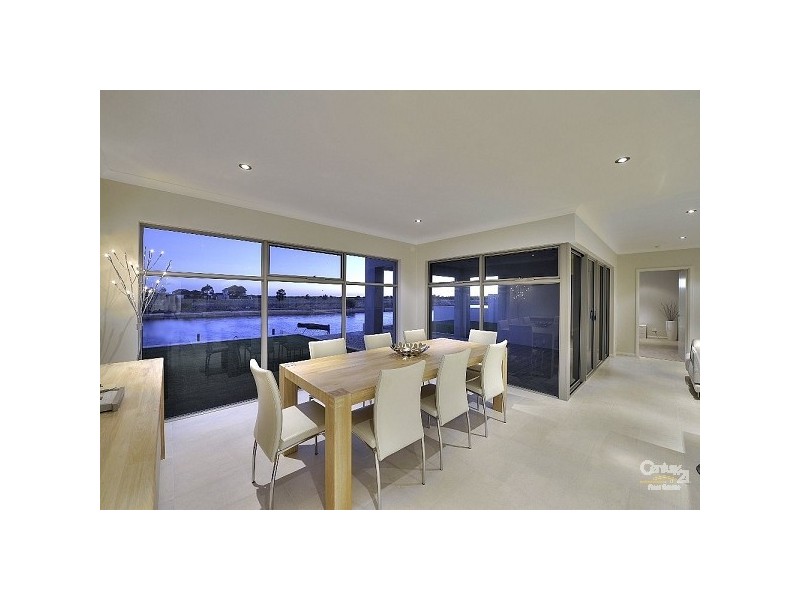 65 Waterlily Drive, The Islands, Dudley Park WA 6210