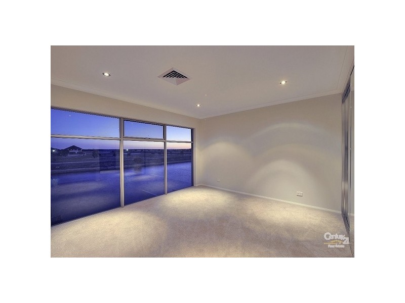 65 Waterlily Drive, The Islands, Dudley Park WA 6210