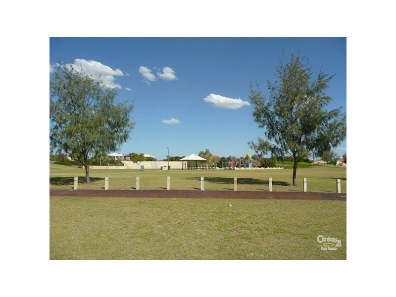 95 Challenger Road, Madora Bay WA 6210