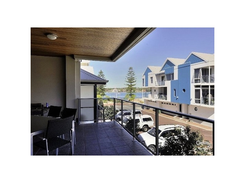 1/2D Treviso Mews, Mandurah WA 6210