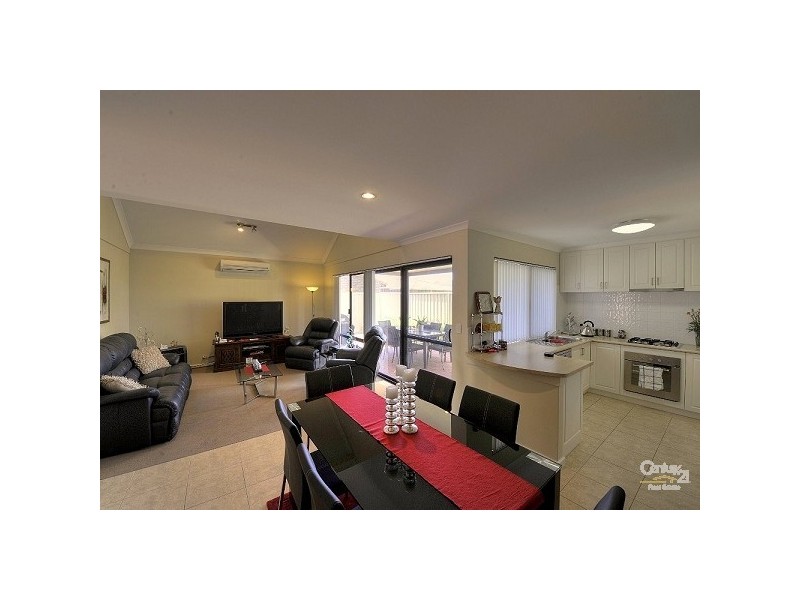 4/8 Beam Road, Silver Sands WA 6210