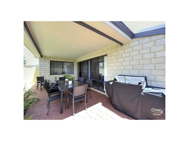 4/8 Beam Road, Silver Sands WA 6210