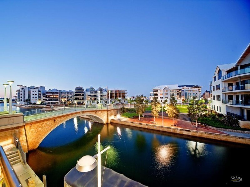 2/32 Treviso Mews, Mandurah WA 6210