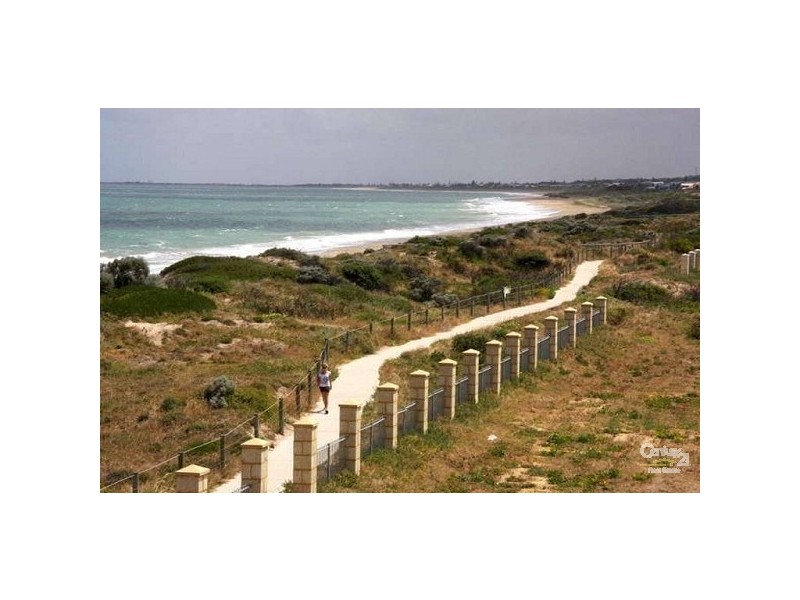 1/68 Hickman Road, Silver Sands WA 6210