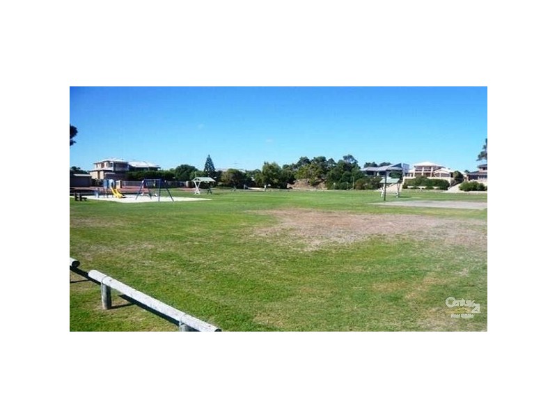 1/68 Hickman Road, Silver Sands WA 6210