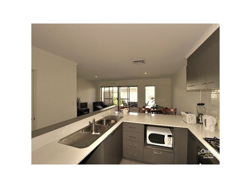 20/5 Bower Drive ERSKINE, Mandurah WA 6210