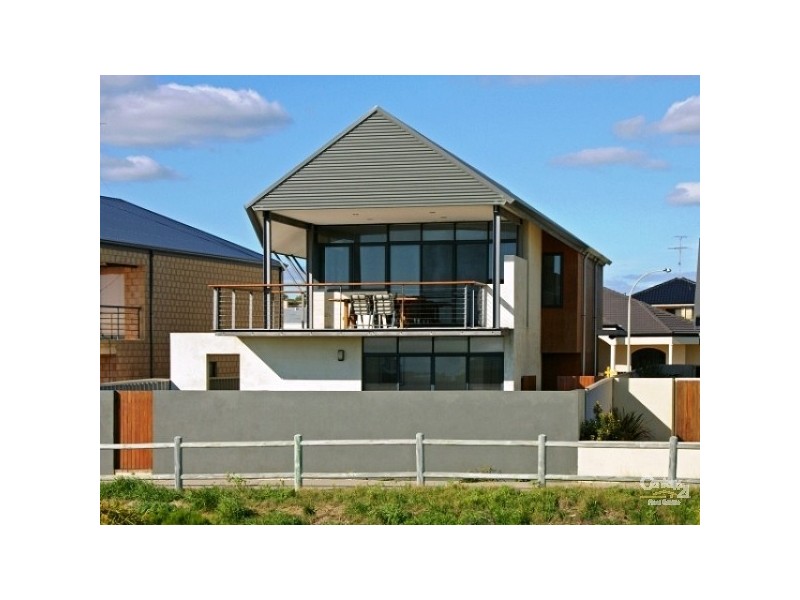 3B Bight Court SAN REMO, Mandurah WA 6210