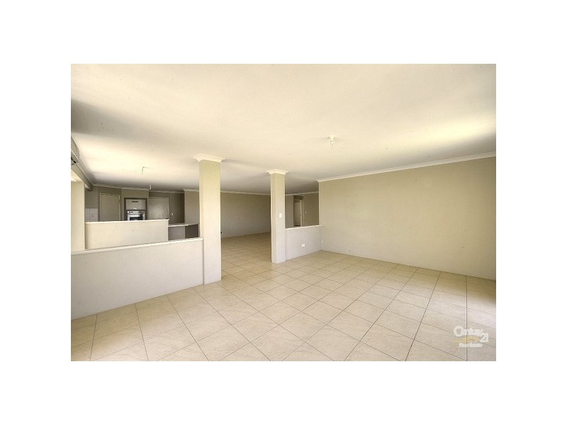 17 Loretta Parkway LAKELANDS, Mandurah WA 6210