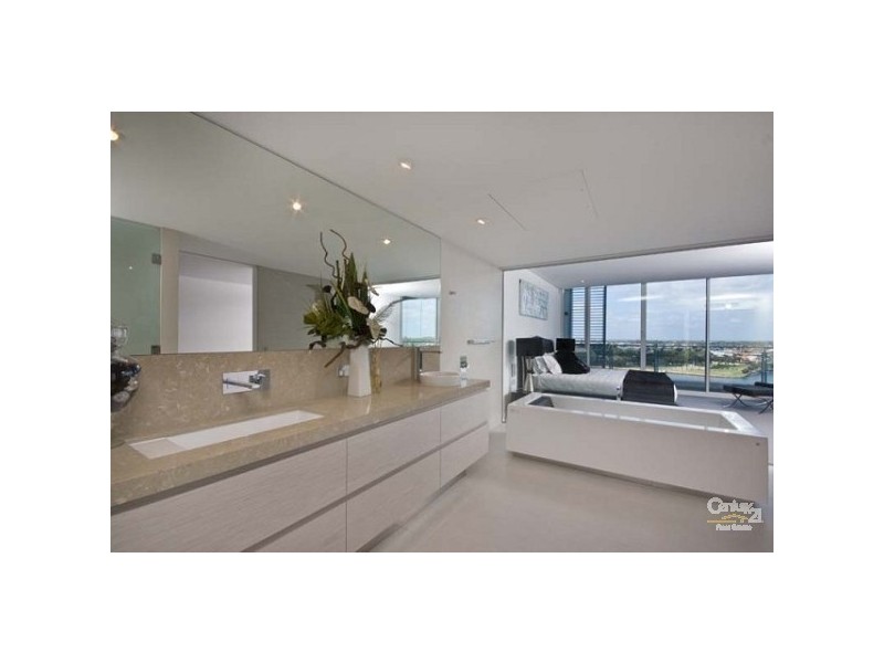 902/5 Marco Polo Drive, Mandurah WA 6210