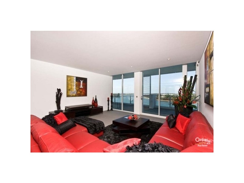 902/5 Marco Polo Drive, Mandurah WA 6210