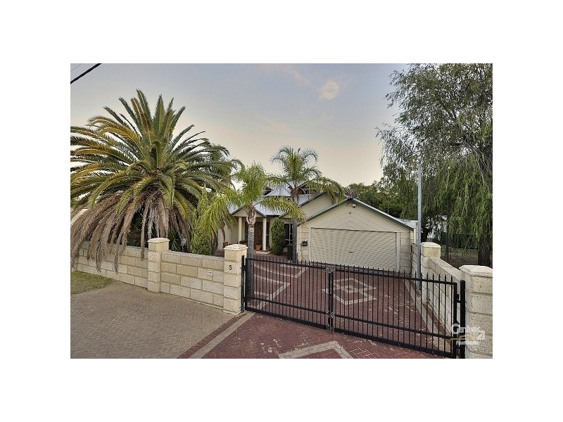 5 Duncan Road, Coodanup WA 6210