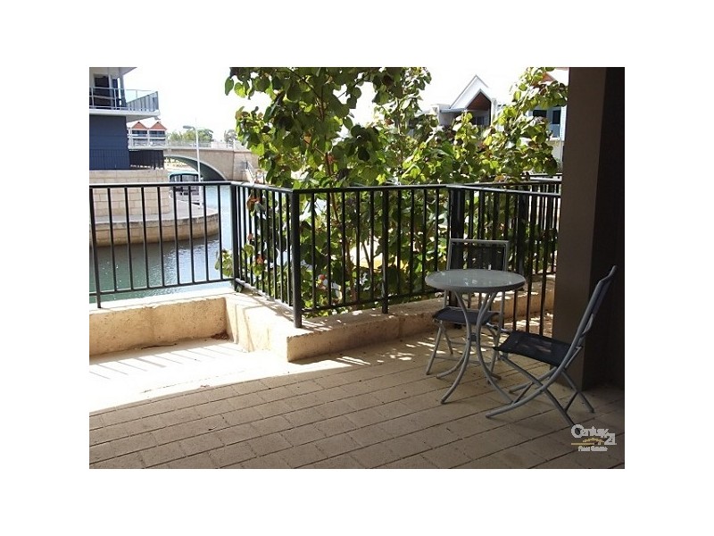2/6 Treviso Mews MANDURAH MARINA, Mandurah WA 6210