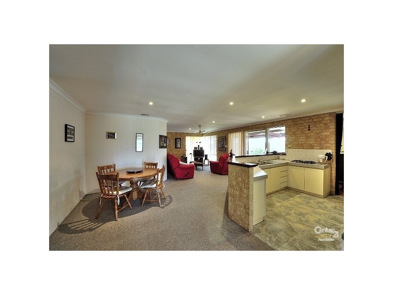 7 Tuart Road, Greenfields WA 6210