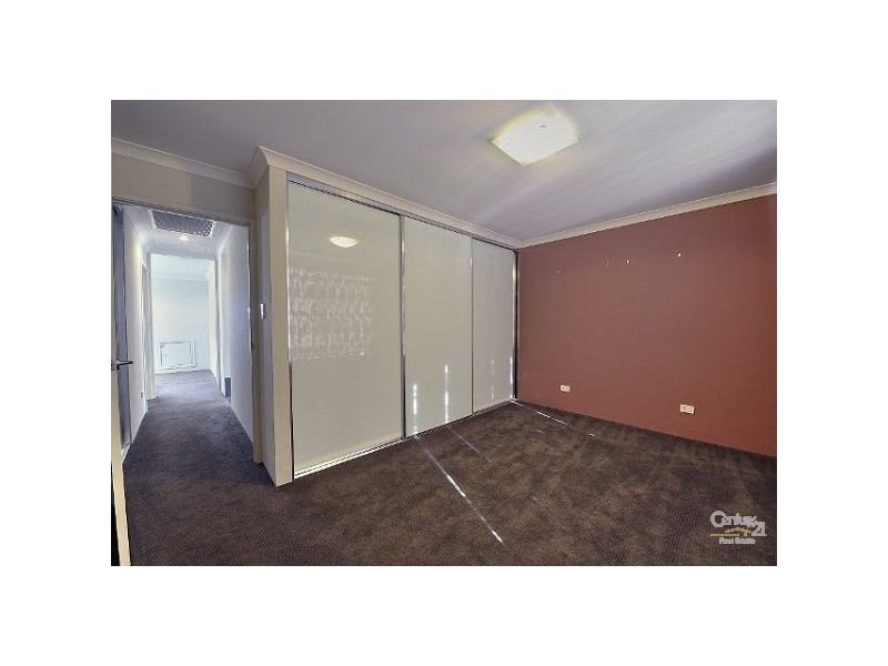 28 Jasper Way, Lakelands WA 6180