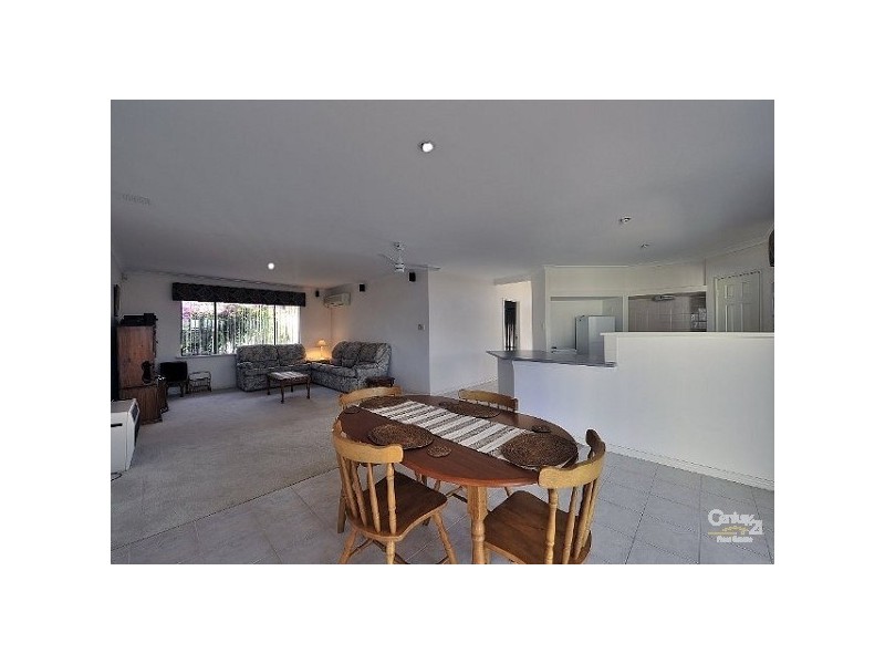 1 Borda Pass, San Remo WA 6210