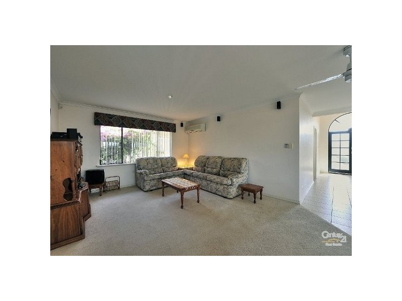 1 Borda Pass, San Remo WA 6210