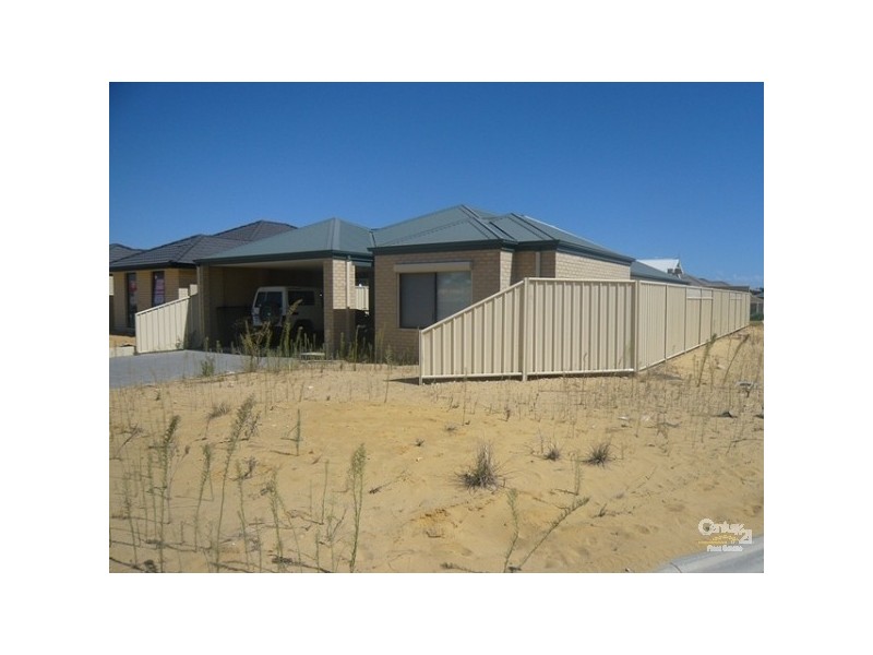 15 Bellambi Chase, Lakelands WA 6180