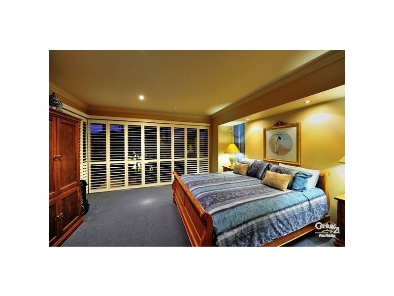 23 Nyari Court HALLS HEAD, Mandurah WA 6210