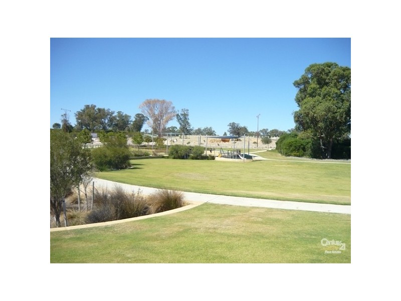 24 Eldorado Loop, Meadow Springs WA 6210