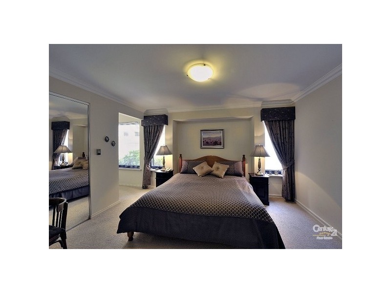 31 Brindabella Crescent, Halls Head WA 6210