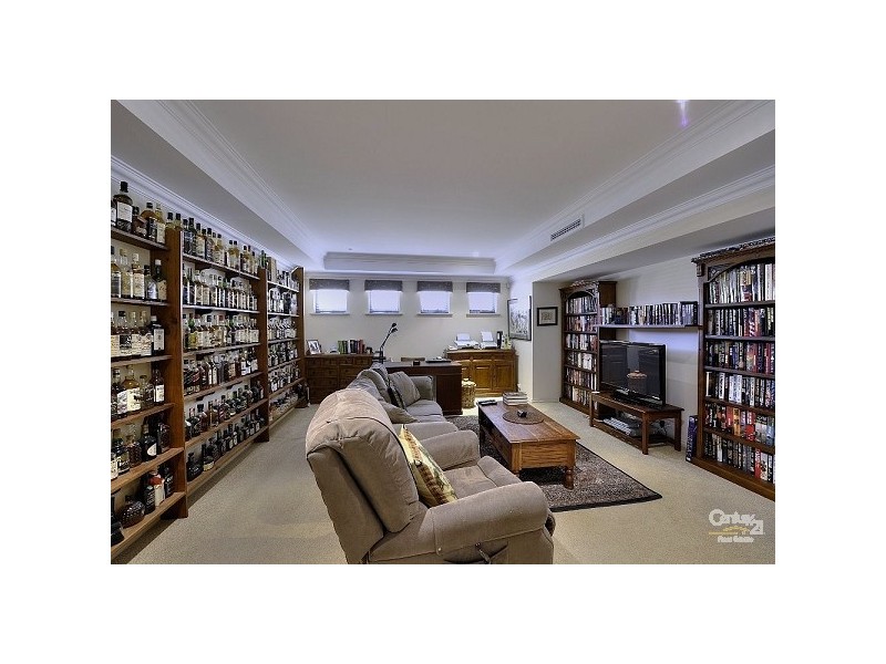 31 Brindabella Crescent, Halls Head WA 6210