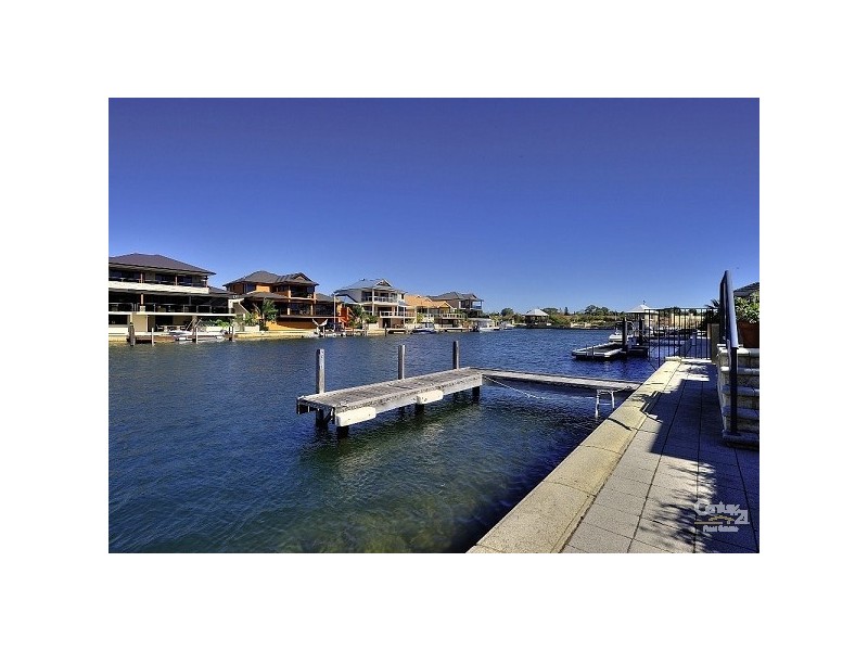 31 Brindabella Crescent, Halls Head WA 6210