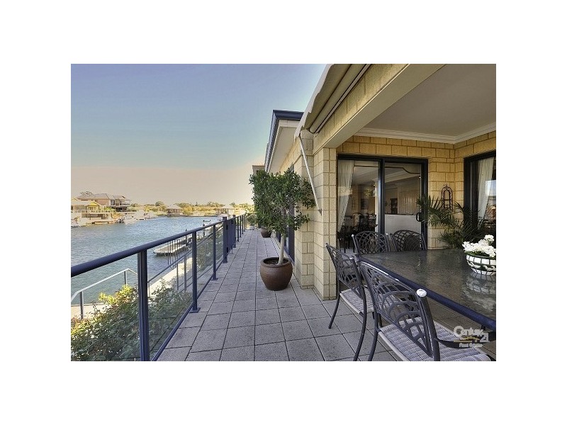 31 Brindabella Crescent, Halls Head WA 6210