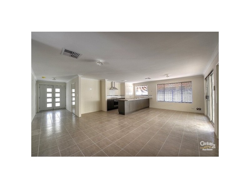 4 Bunker Retreat, Meadow Springs WA 6210