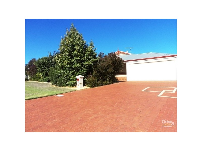 36 Floribunda Ave HALLS HEAD, Mandurah WA 6210