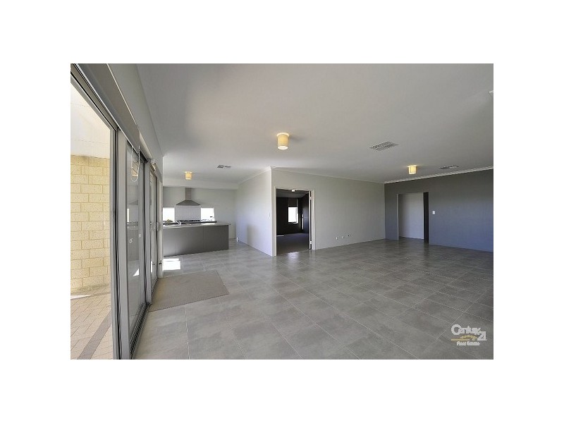 77 Cawana Parkway, Lakelands WA 6180