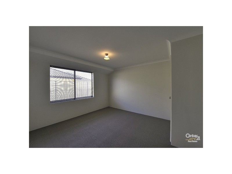 77 Cawana Parkway, Lakelands WA 6180