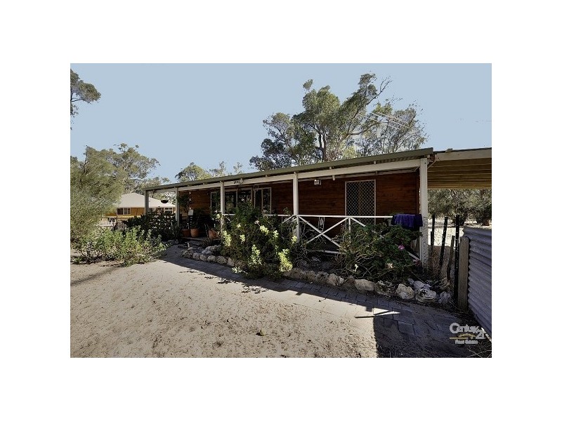 25 Corker Vale, Lake Clifton WA 6215