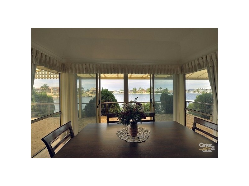 59 Blackwood Parade, Dudley Park WA 6210