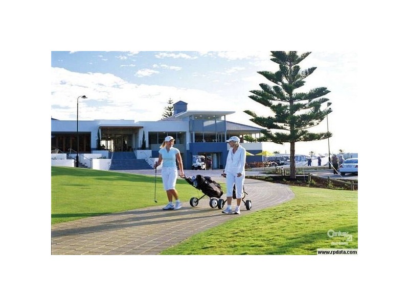 10 Seaview Place, Wannanup WA 6210