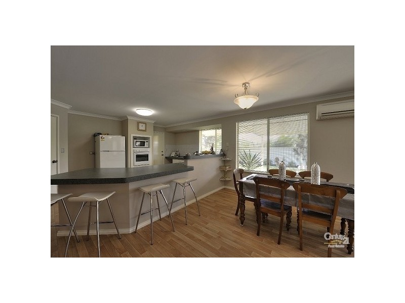 1 Gwalia Mews, Dudley Park WA 6210