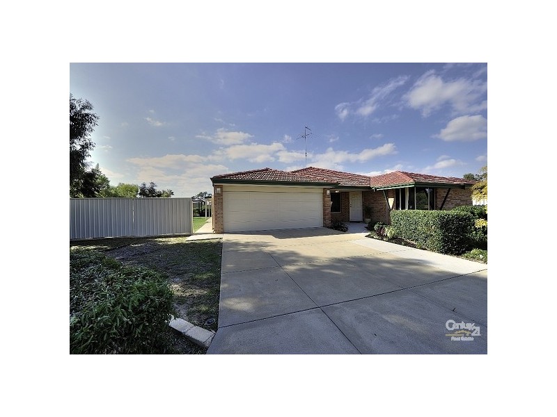 1 Gwalia Mews, Dudley Park WA 6210