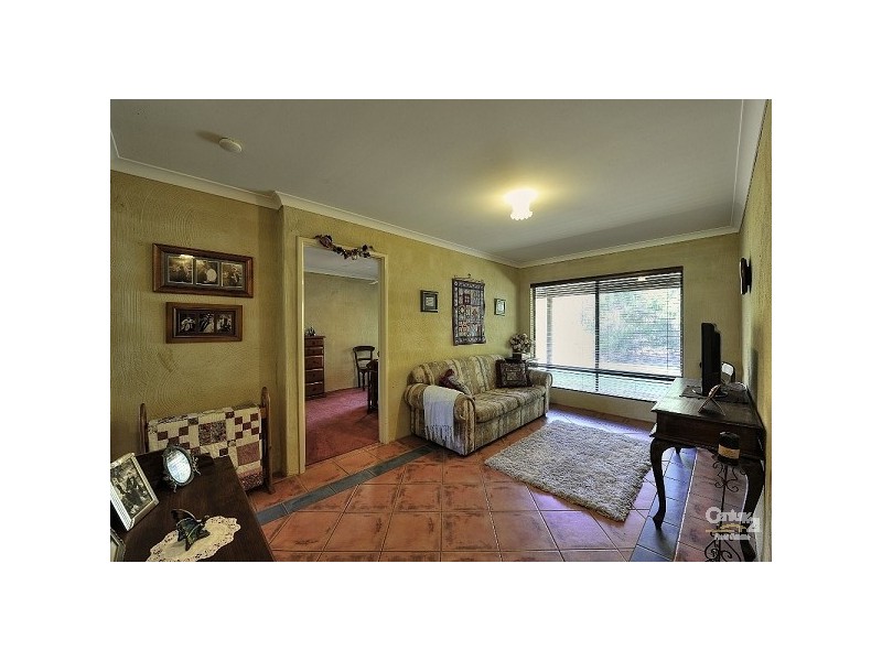 4 Tallangatta Place, Bouvard WA 6211